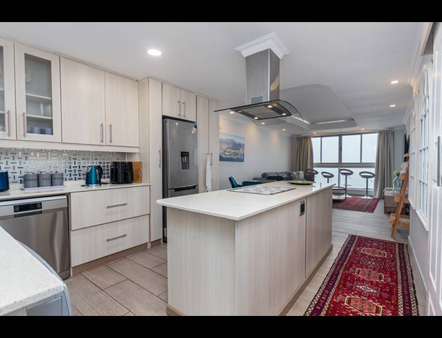 2 BEDROOM APARTMENT RENTED IN BEACHFRONT